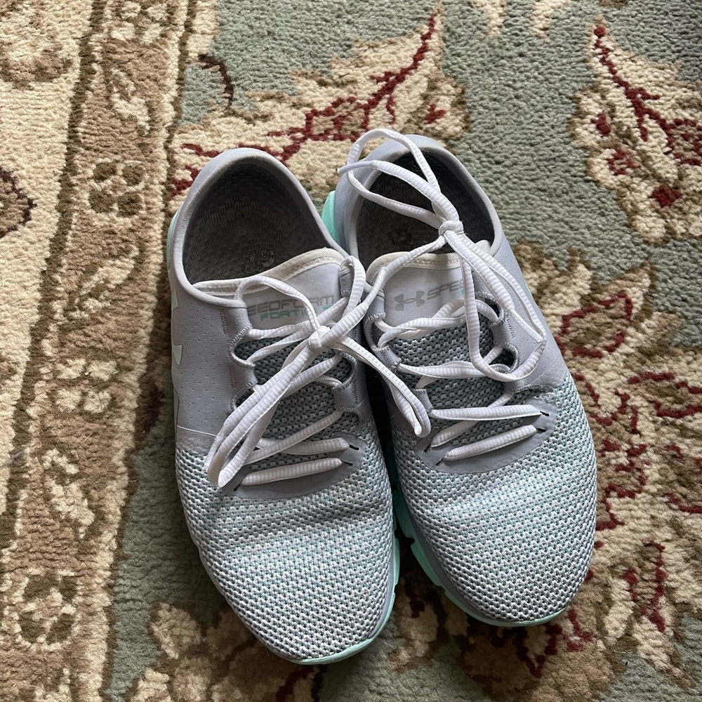 Under Armour Sneakers